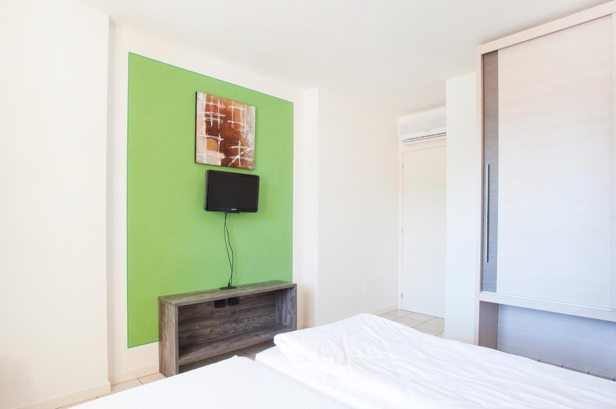 Residence Maroadi Torbole Sul Garda Kültér fotó