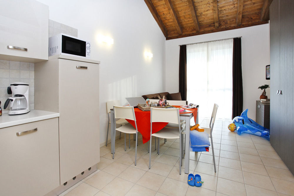 Residence Maroadi Torbole Sul Garda Kültér fotó