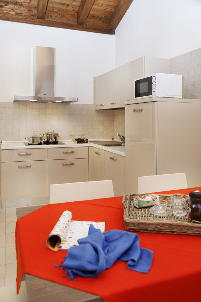 Residence Maroadi Torbole Sul Garda Kültér fotó