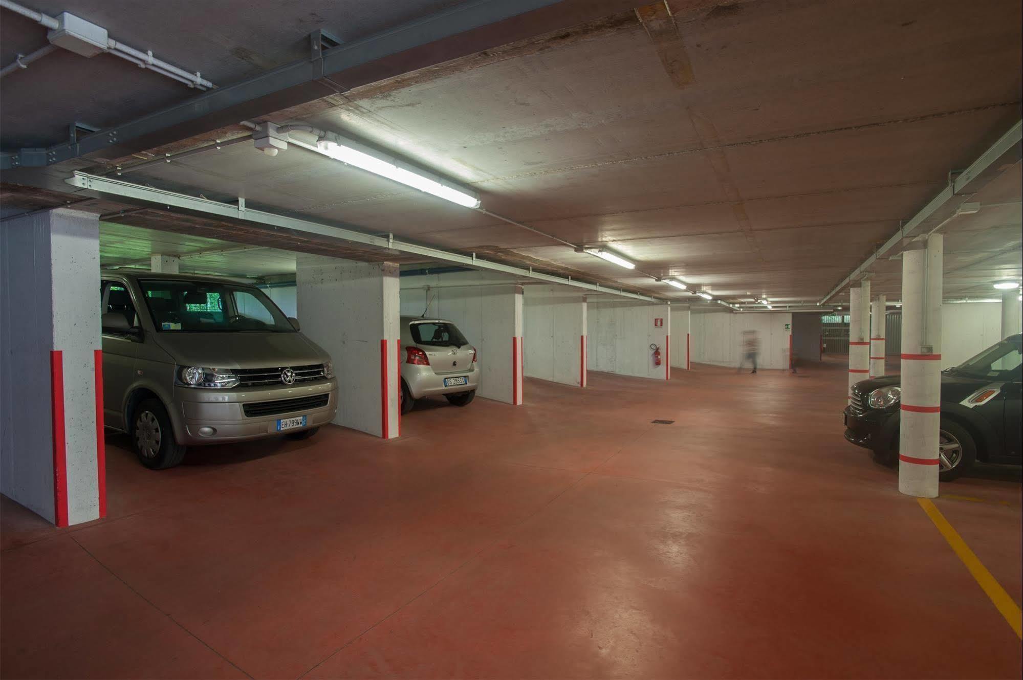 Residence Maroadi Torbole Sul Garda Kültér fotó